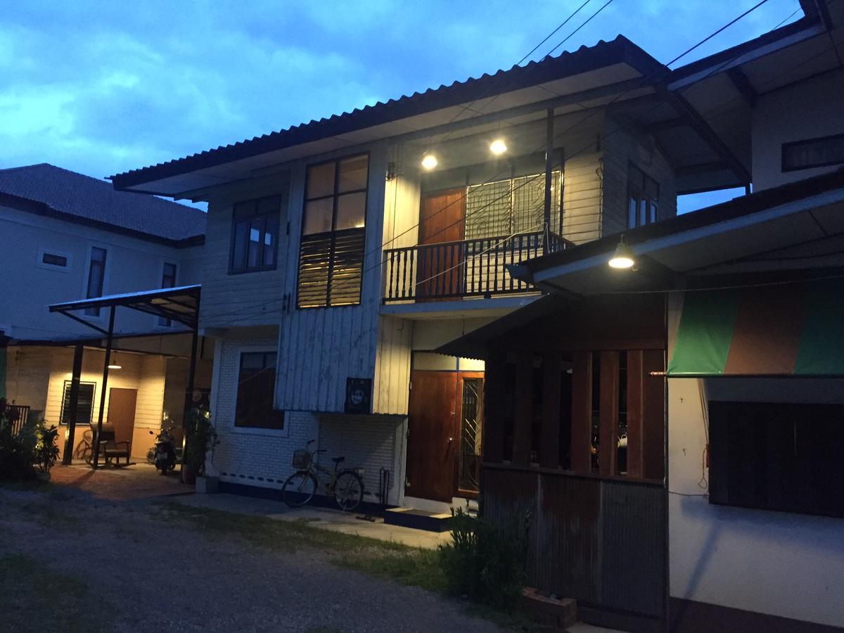 Bed Time Hostel Chiangrai Chiang Rai Luaran gambar